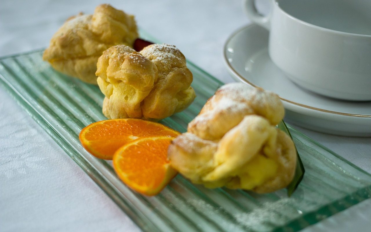 Profiteroleschoux, pastry, dessert